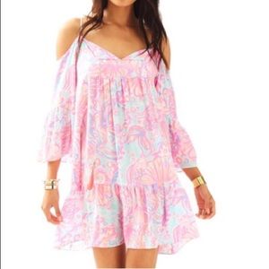 Lilly Pulitzer Bell-sleeved dress
